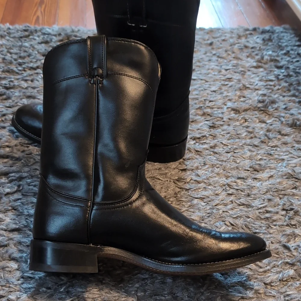 Larado Black Leather Cowboy Boots - Picture 4 of 8